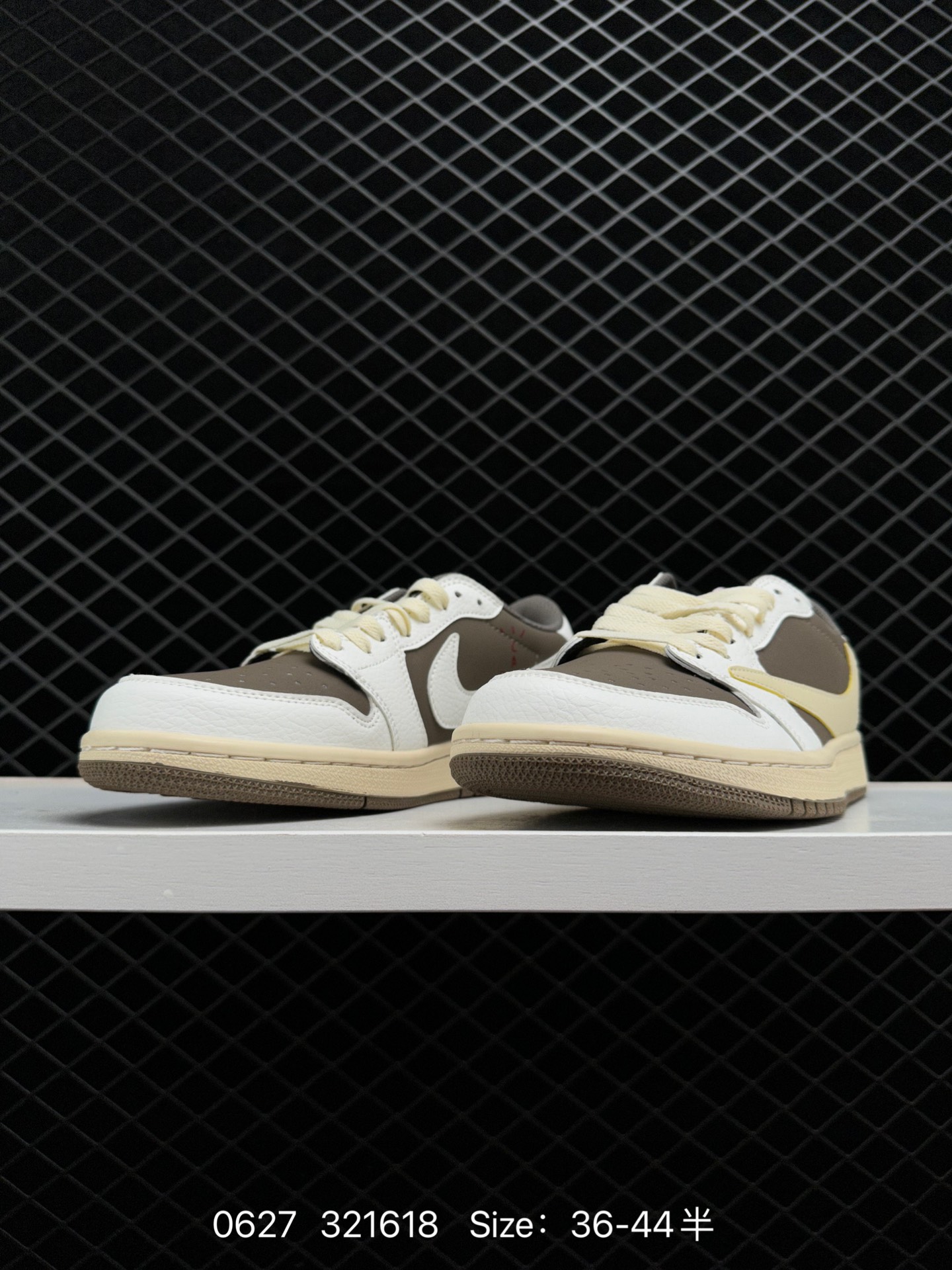 Travis Scott x Nike Air Jordan 1 Low OG